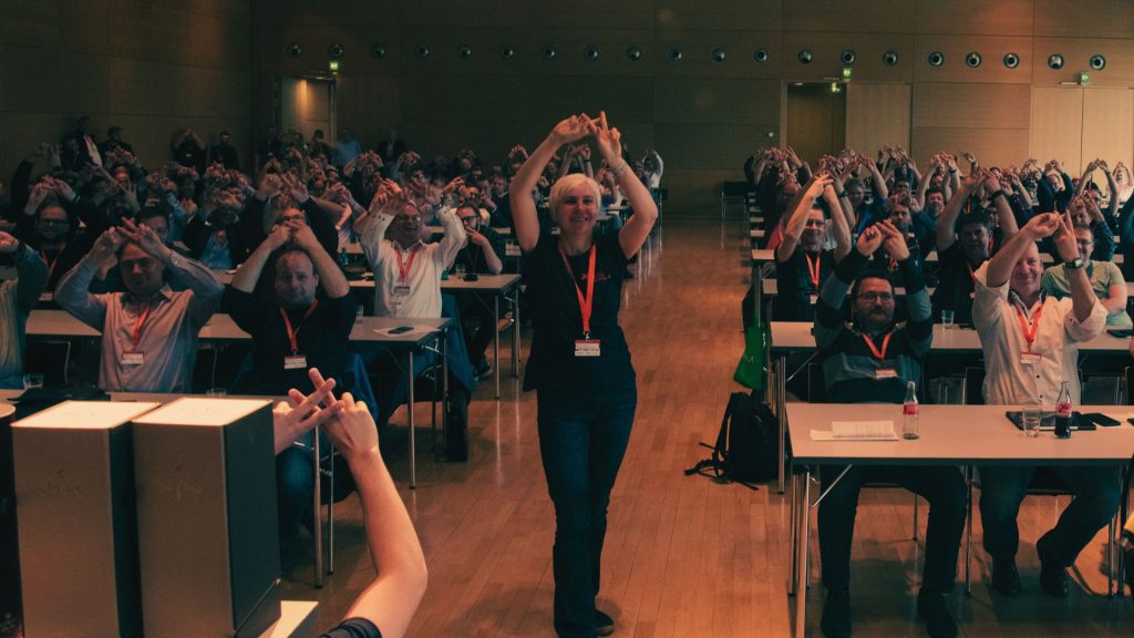Finger-Hashtag mit Teilnehmenden CDC 2019